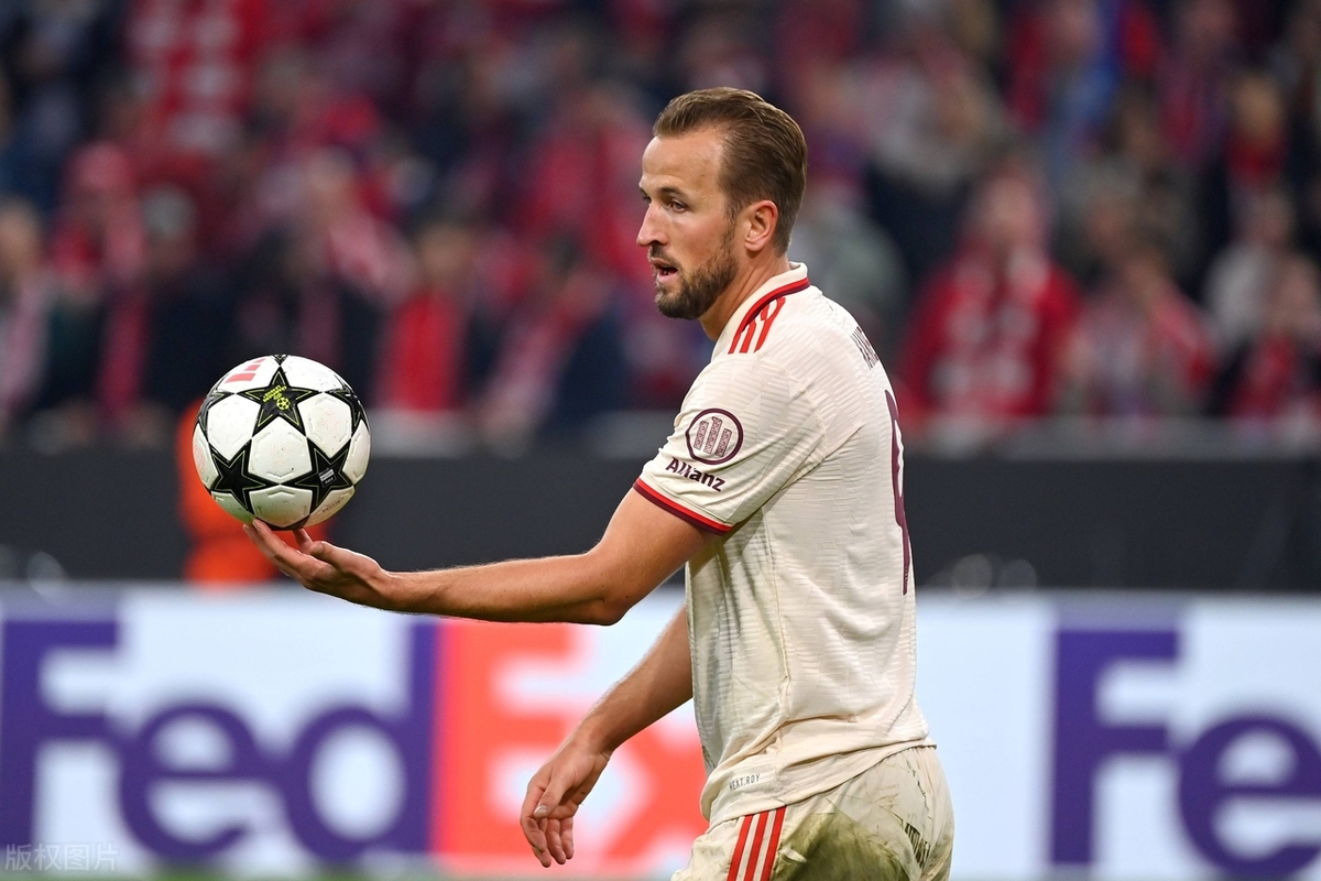 开云官方平台包含转折点阿贾克斯扳平良机，德国杯转会期攻防权衡，媒体盛赞，年轻球员得到机会的词条