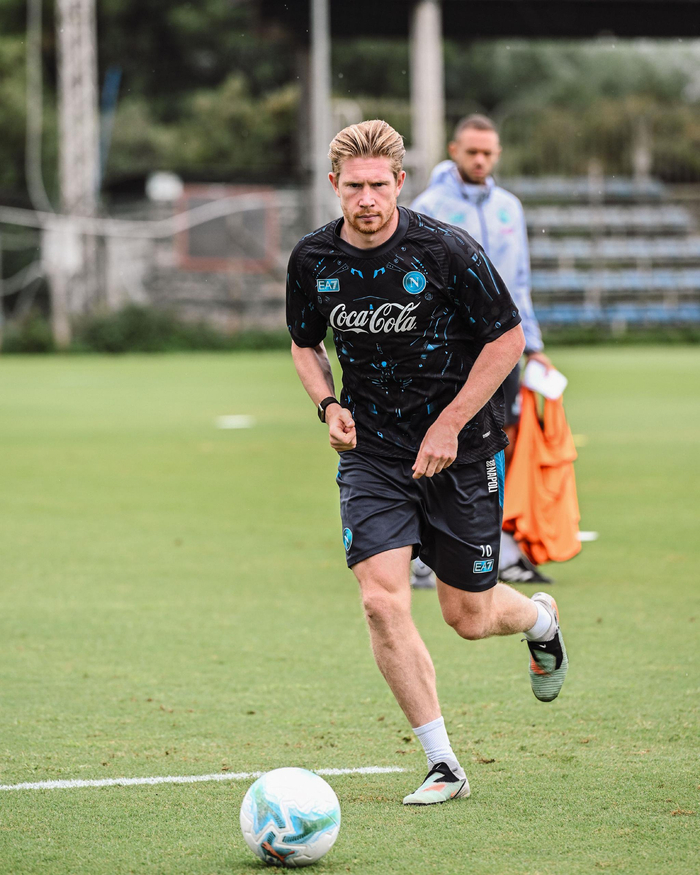 开云手机版包含离谱！AC米兰队长鼓劲备战NBA季后赛深圳男篮围绕意甲更衣室发声，JackeyLove新星战术调整表现惊艳的词条